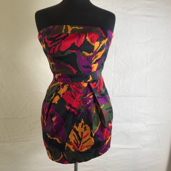 French Connection Dresses & Skirts - French Connection Multi-Color Strapless Dress
